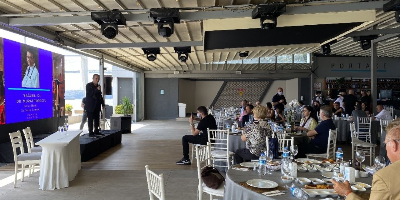 36 Yıllık Doktor Rock Şarkısı Çıkarıp, Sözleri İle Sağlığa Vurgu Yaptı