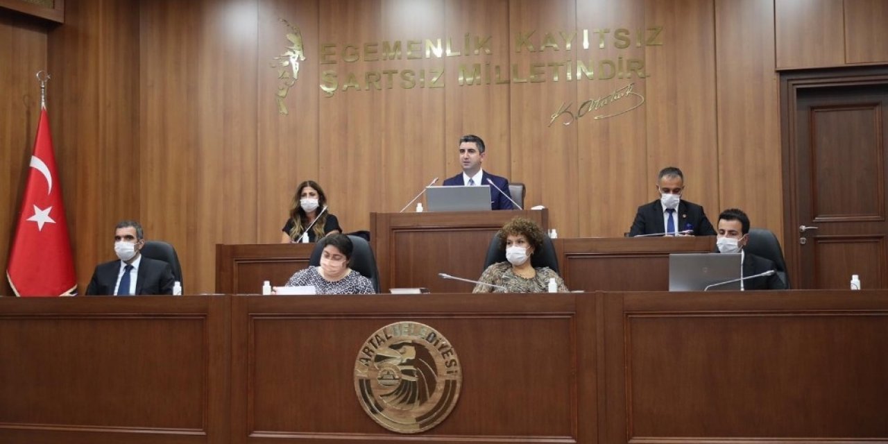 Meclis Kararı İle Kartal’da Havai Fişek Kullanımı Yasaklandı