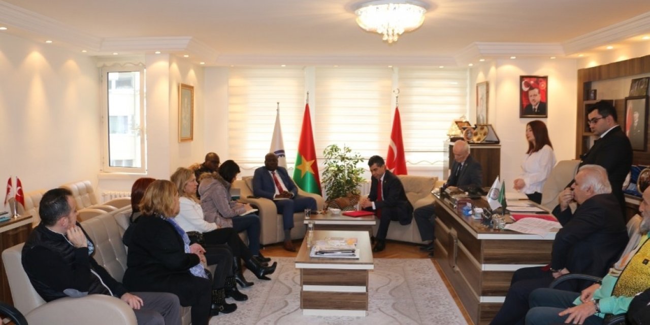 Başkan Cevahiroğlu: “iki Ülke Arasında Çalışmalar Yapmaya Hazırız”