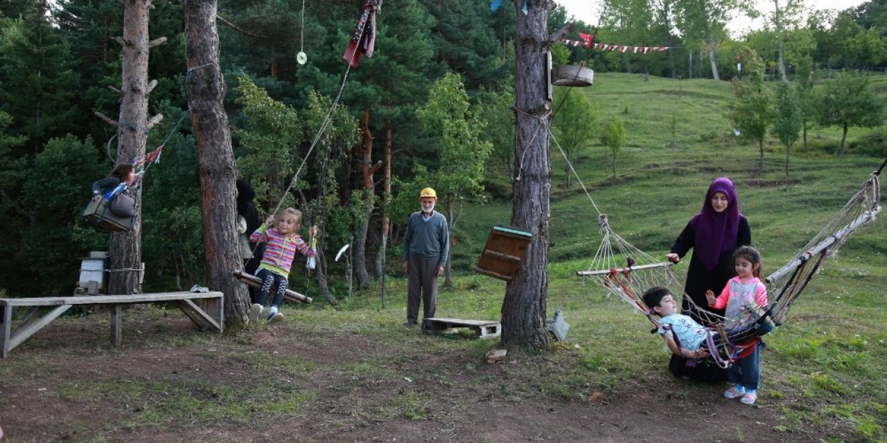 Artvin’deki Zekeriya Amca’ya Eyüpsultan’dan Park Sürprizi