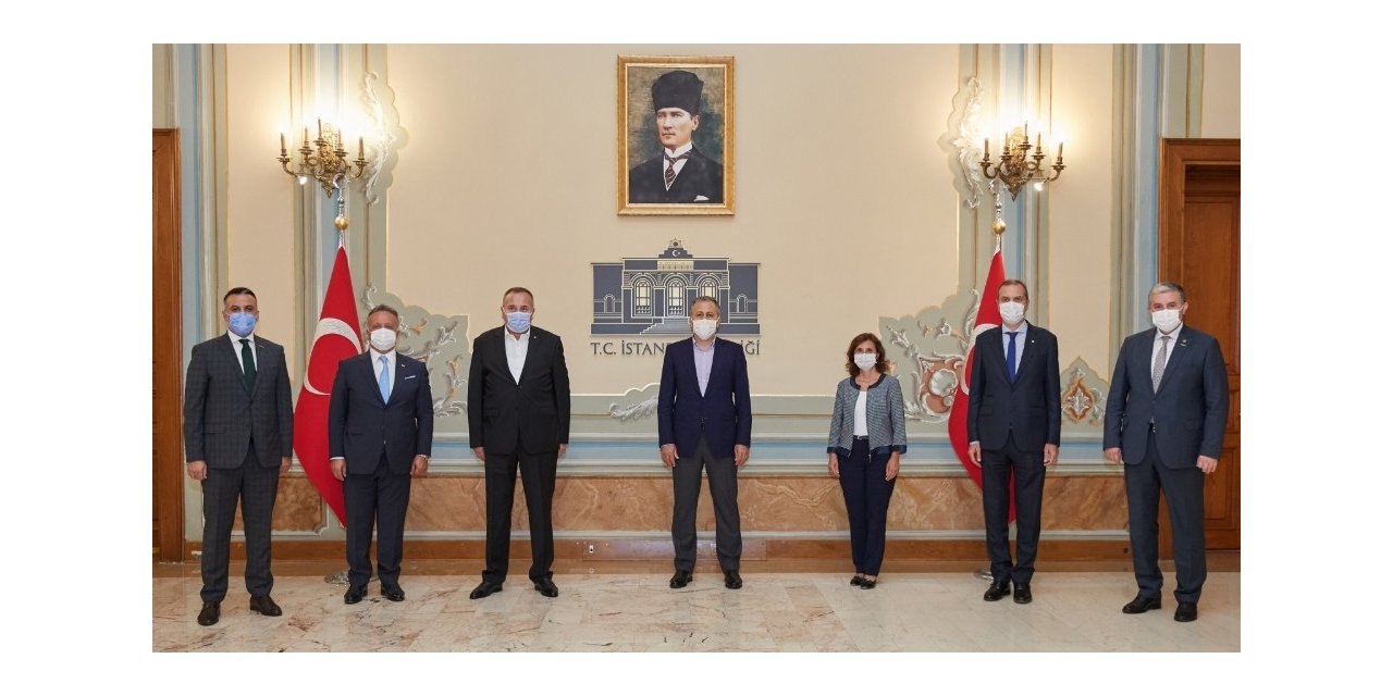 Vali Yerlikaya, İş Dünyasının Temsilcileriyle Yaptığı Toplantının Fotoğraflarını Paylaştı