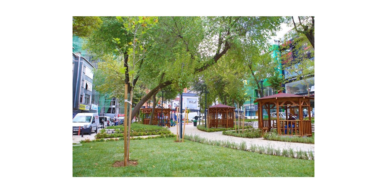 Bayrampaşa’da Yenilenen Parklar Dikkat Çekiyor