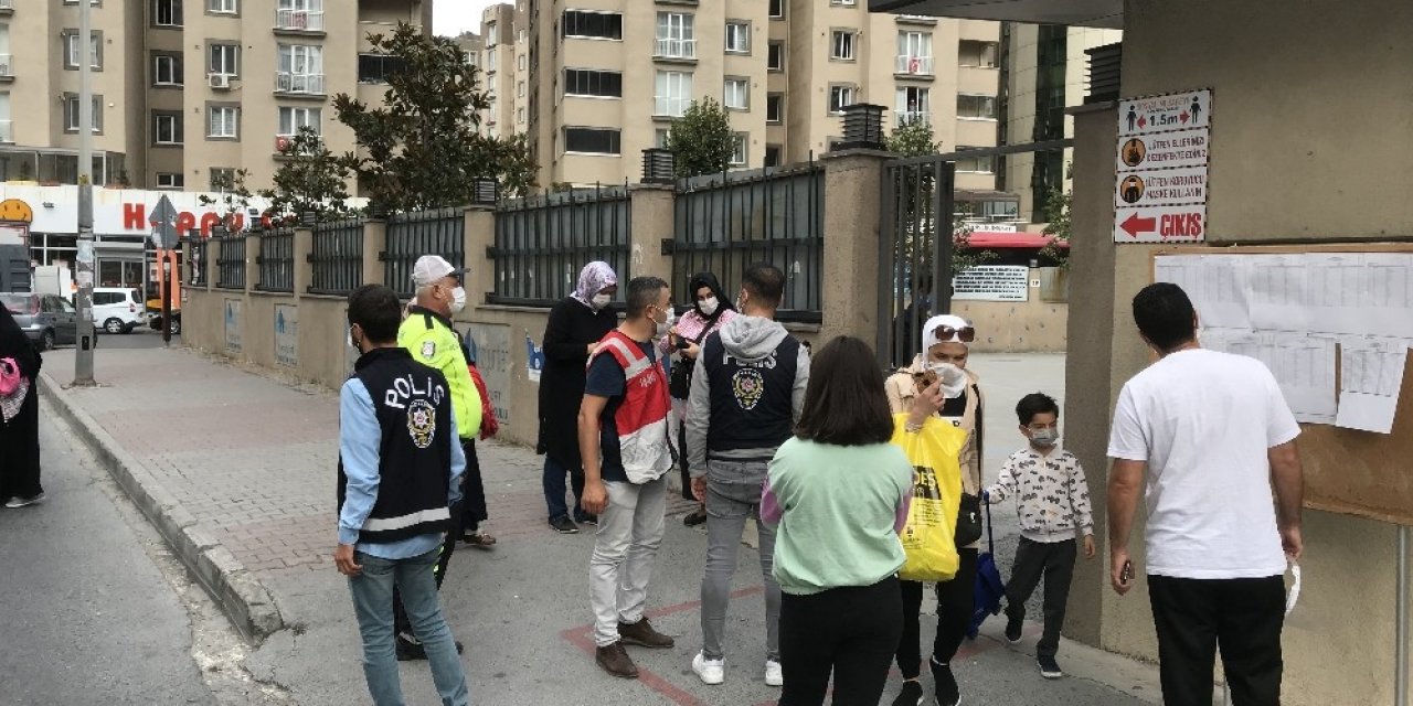 Esenyurt’ta Okul Çevresinde Polis Tedbiri