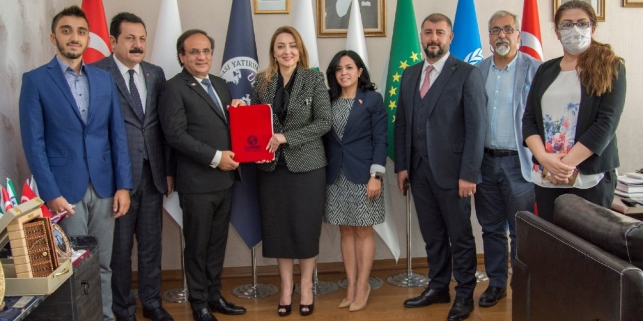 Uluskon, Dominik Cumuriyeti İçin Proje Ekibi Kuracak