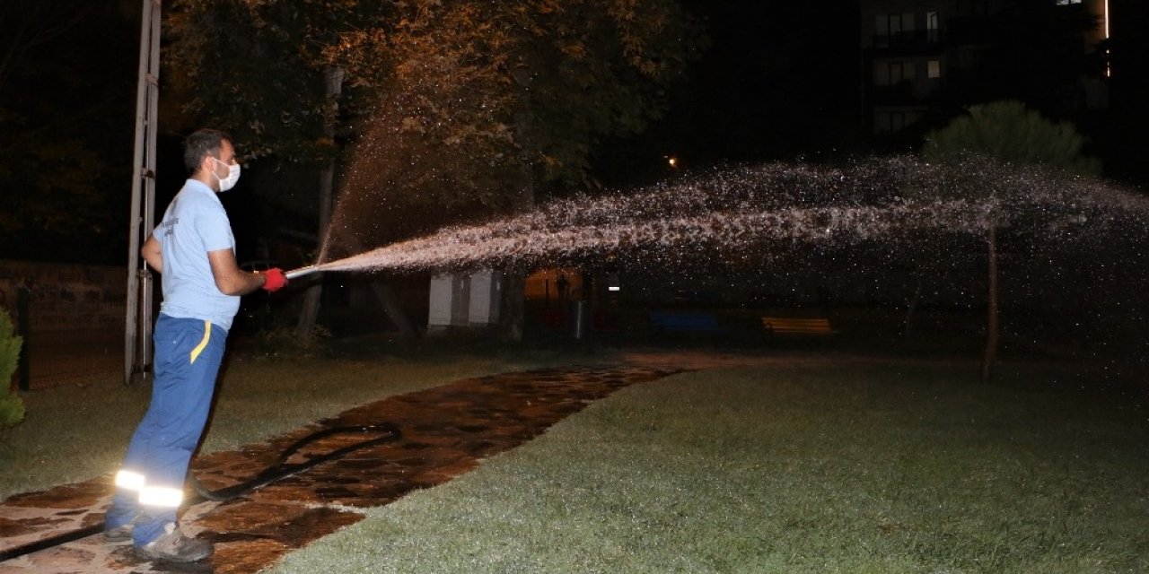 Kartal’ın Parklarında Çalışmalar 7/24 Devam Ediyor