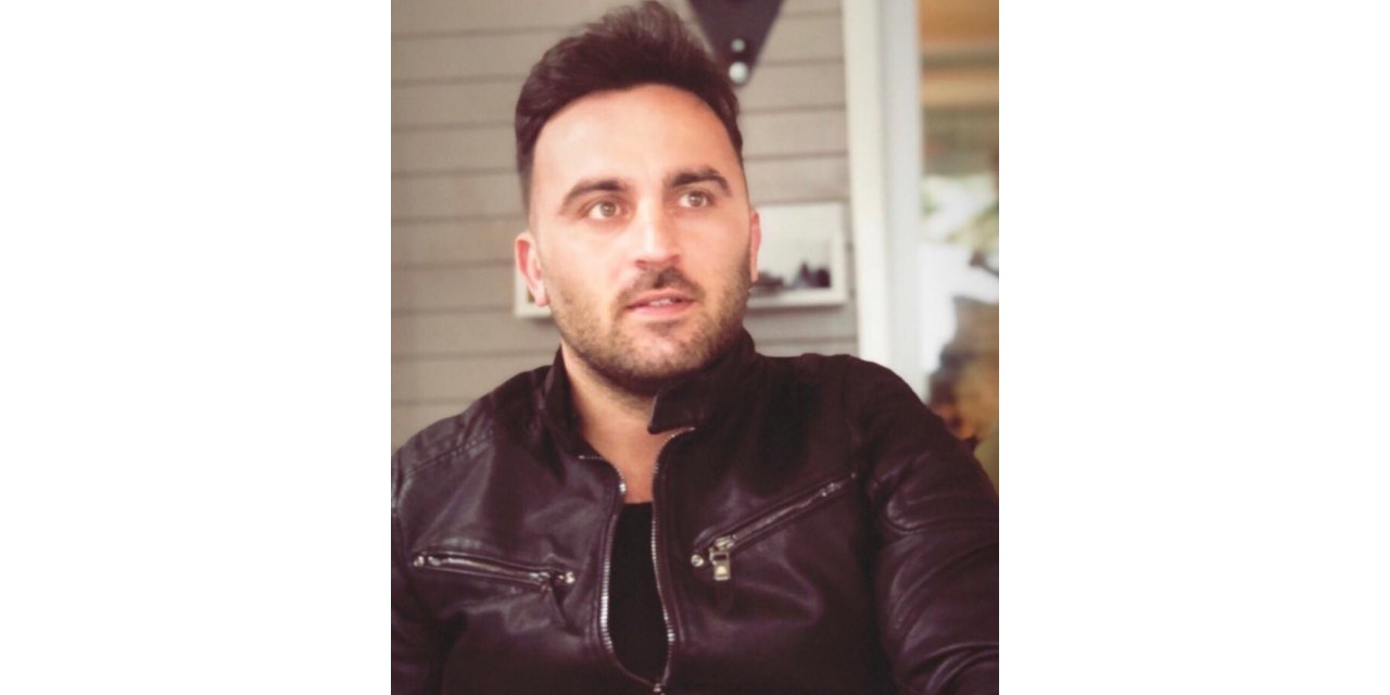 Ünlü Yazar Bilinçsizce Sosyal Medyayı Kullananlara Savaş Açtı