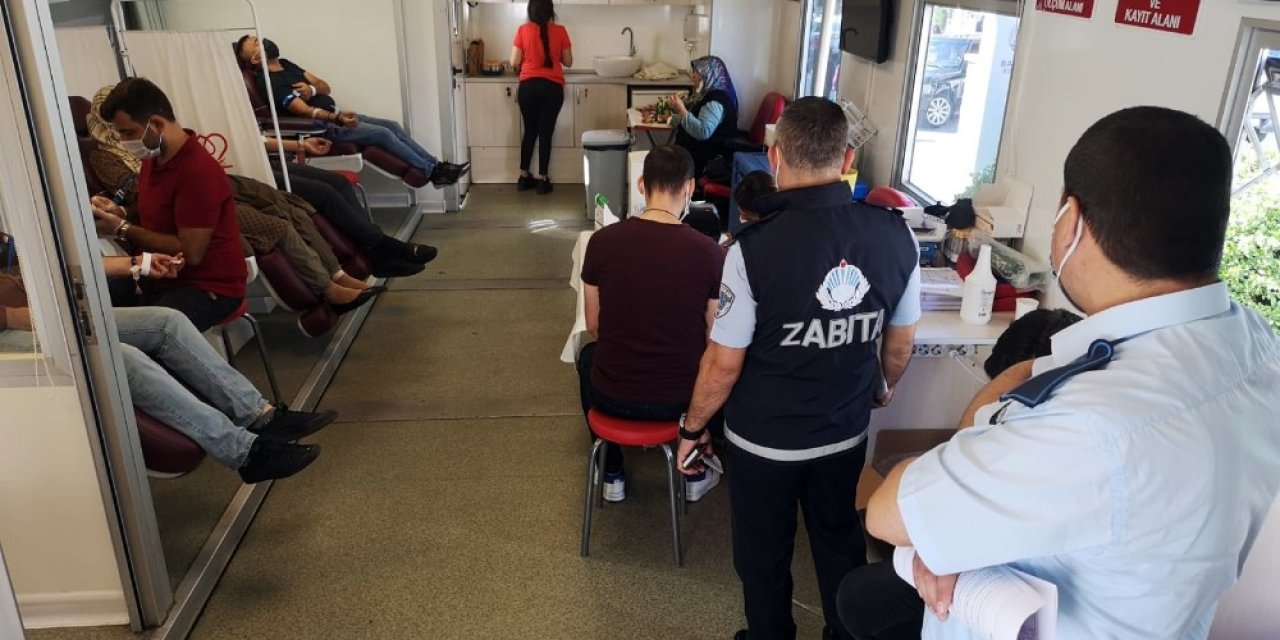 Bağcılar Belediyesi’nden Kızılay’a Destek