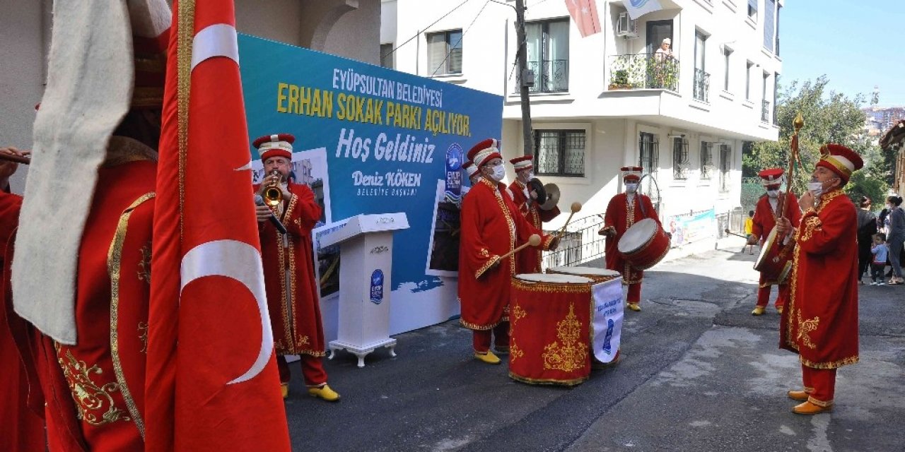 Başkan Köken Erhan Sokak Parkı’nın Açılışını Yaptı