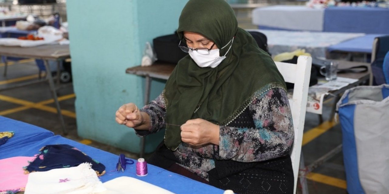 Başakşehir Hanımeli Pazarı Hayatlara Dokunuyor