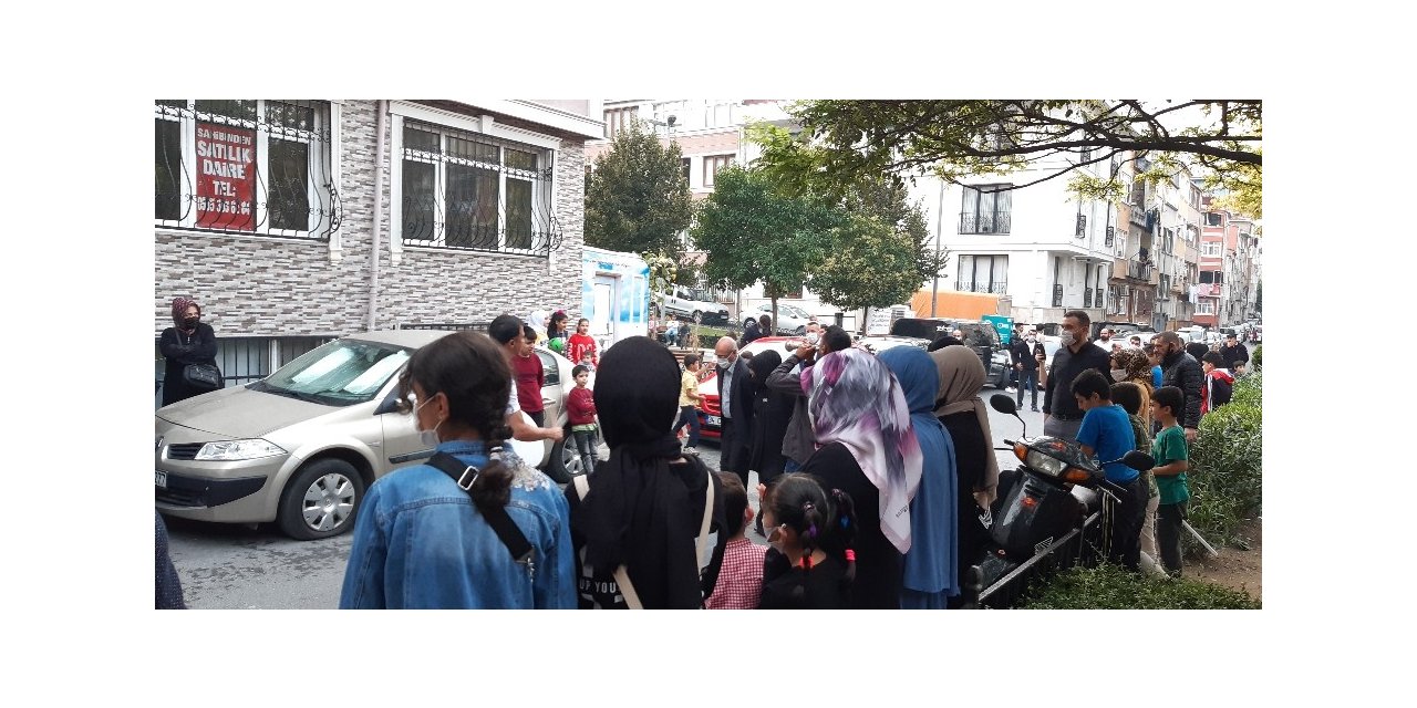 Fatih’te Sosyal Mesafesiz Gelin Alma Merasimi