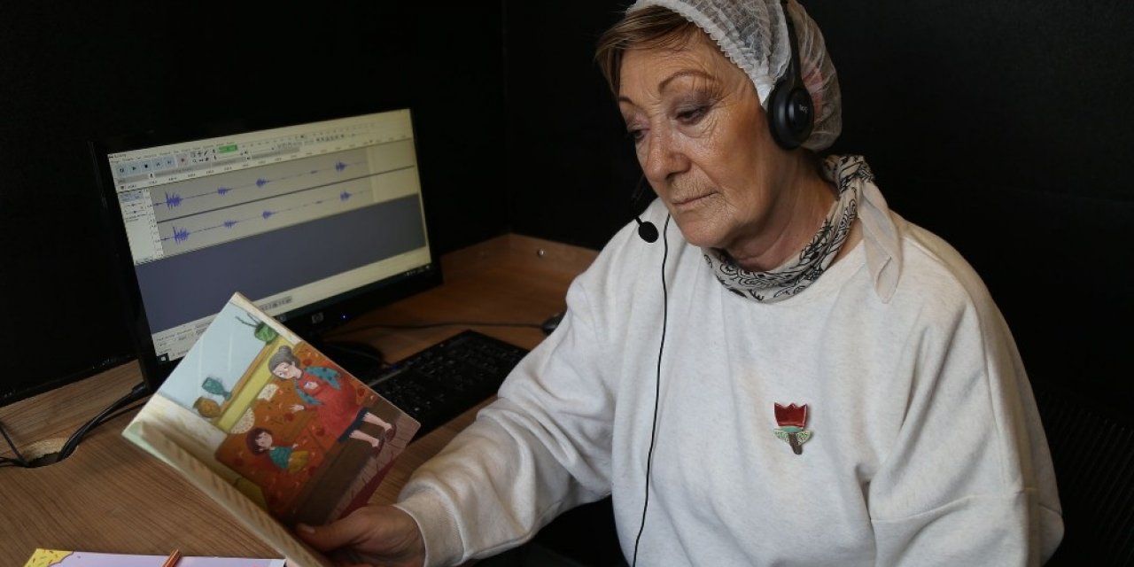 “sesli Kitap Projesi” Görme Engelli Vatandaşların Gözü Kulağı Oluyor