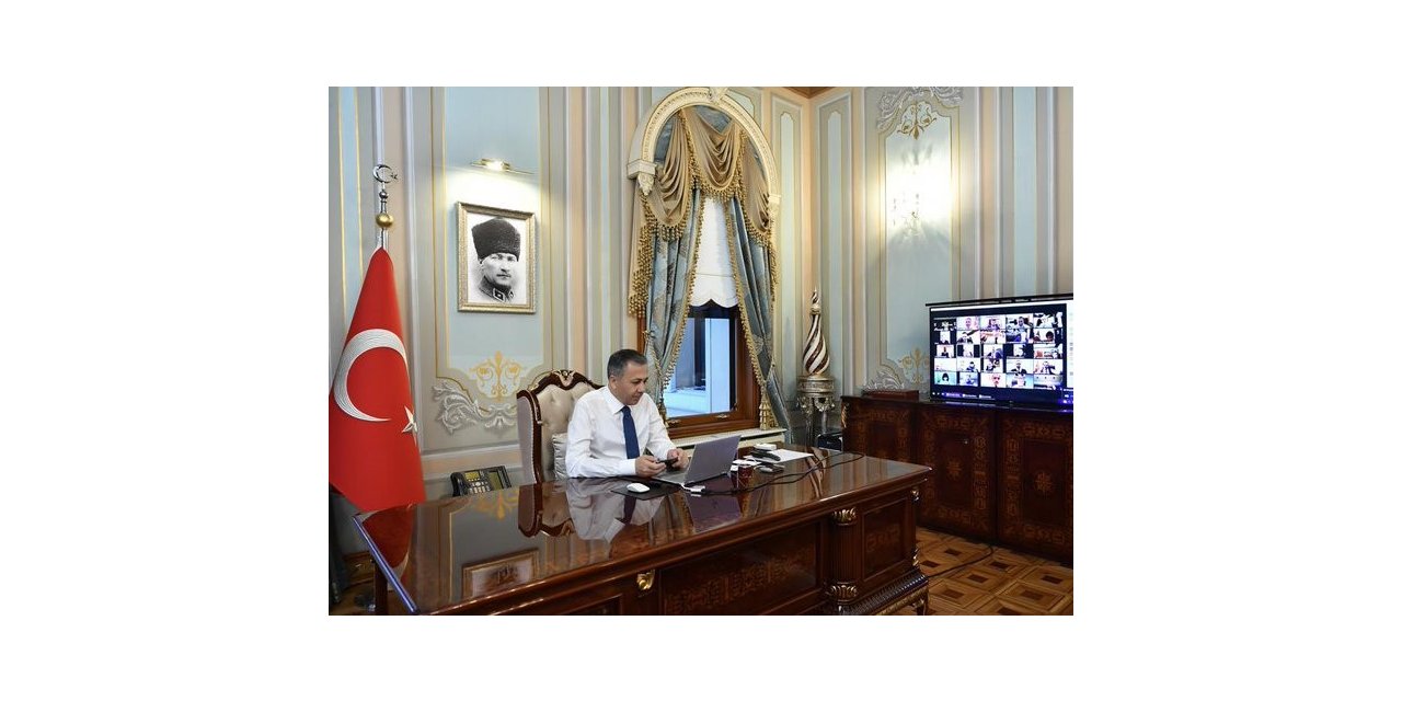 İstanbul Valisi Yerlikaya, Korona Virüs Vakalarında En Çok Düşüş Yaşanan İlçeleri Açıkladı
