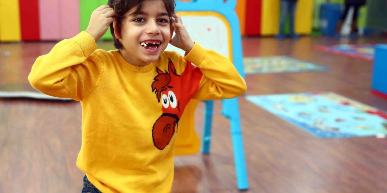 Engelliler Sarayı Sayesinde Hayata Dokunmaya Başladı