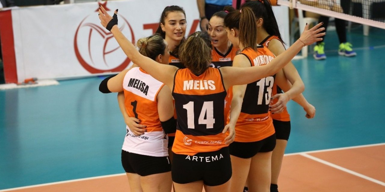 Eczacıbaşı Vitra, Erteleme Maçına Çıkıyor