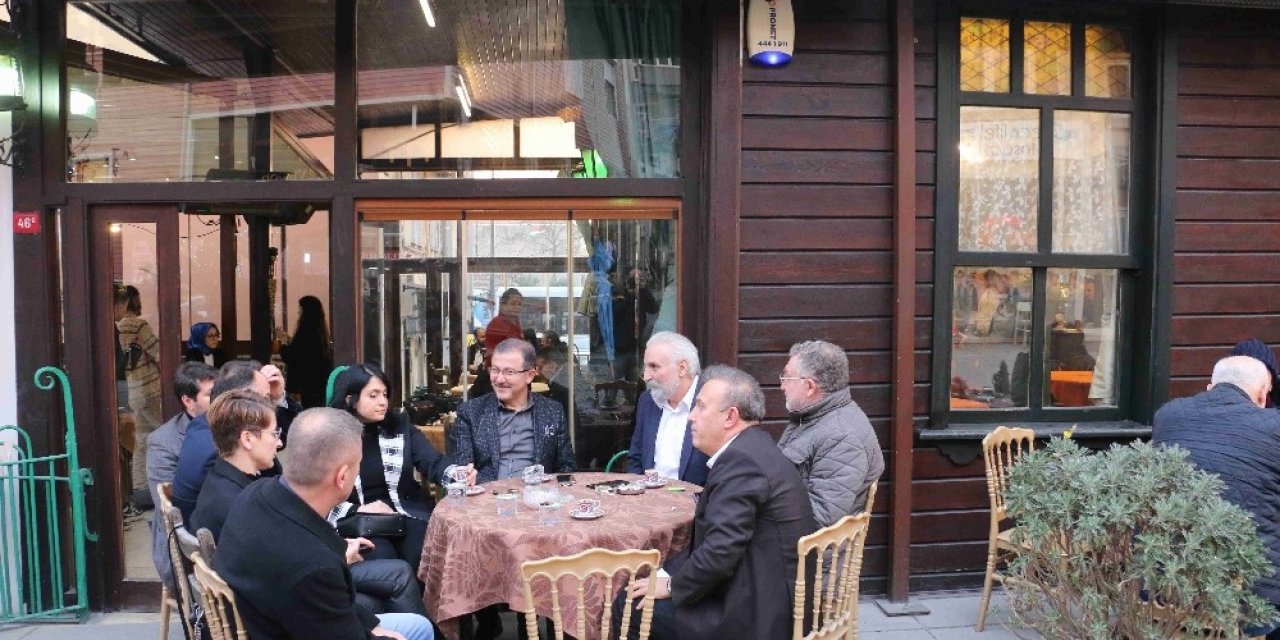 Eyüpsultan Esnafına Maddi Destek