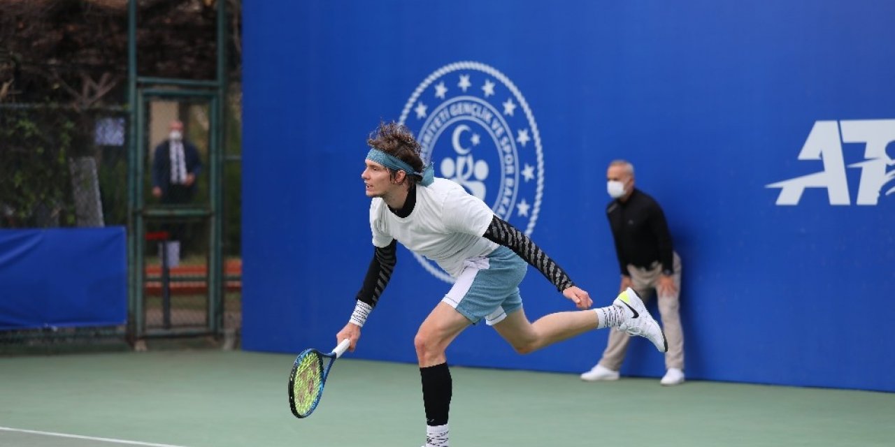 Antalya Open’da Finalin Adı Minaur - Bublik