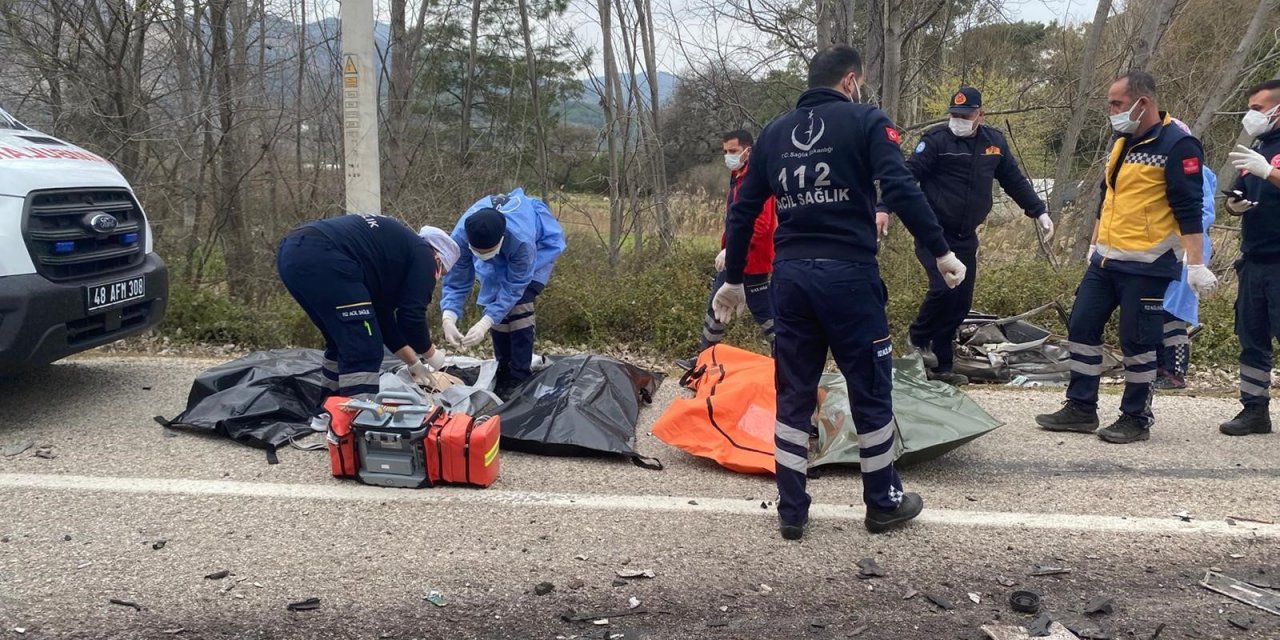MUĞLA SEYDİKEMER’DE FECİ KAZA: 5 ÖLÜ