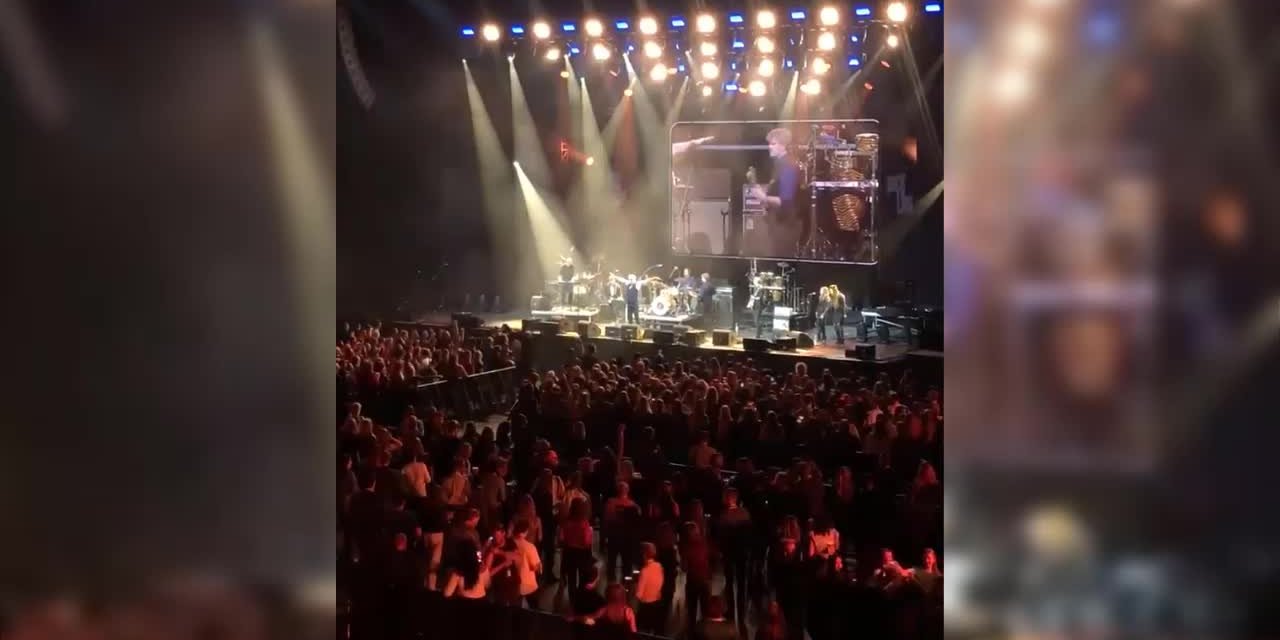 AMSTERDAM'DA COVID-19 DENEYİİÇİN 1300 KİŞİYE CANLI KONSER VERİLDİ