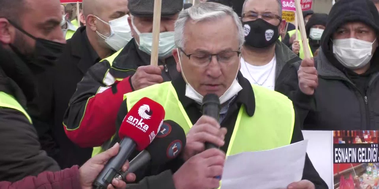 TEKEL BAYİLERİNDEN KISITLAMA VE AĞIR CEZALARA KARŞI 'SARI YELEKLİ" EYLEM: "BİZ OLMASAK EKONOMİ BATAR"