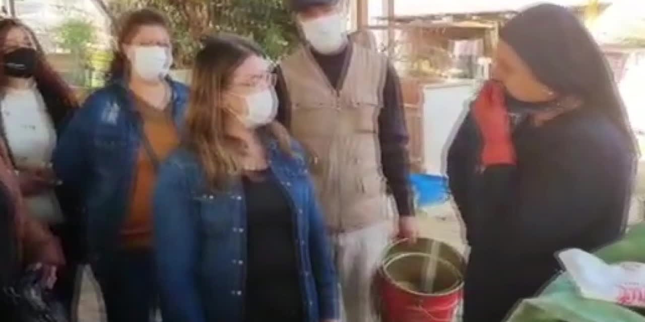 CENNET ANNE AĞLAYARAK ANLATTI: "BÜTÜN HAYVANLAR KESİME GİTTİ"