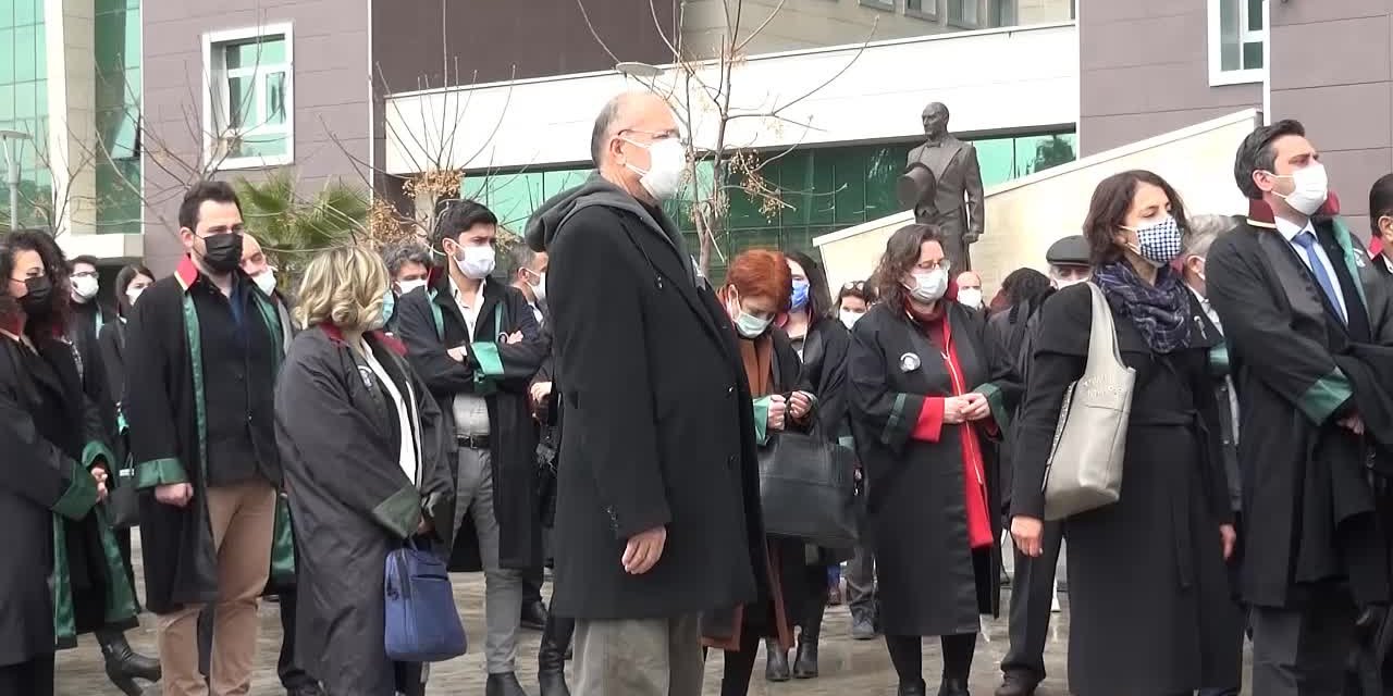 İZMİR BAROSU'NDAN BİR GÜNLÜK İŞ BIRAKMA KARARI