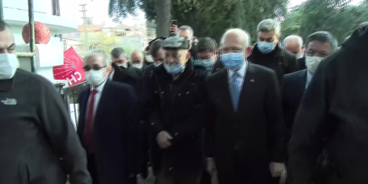 KILIÇDAROĞLU, NAMIK KEMAL'İN MEZARINI VE GAZİ SÜLEYMAN PAŞA TÜRBESİ'Nİ ZİYARET ETTİ