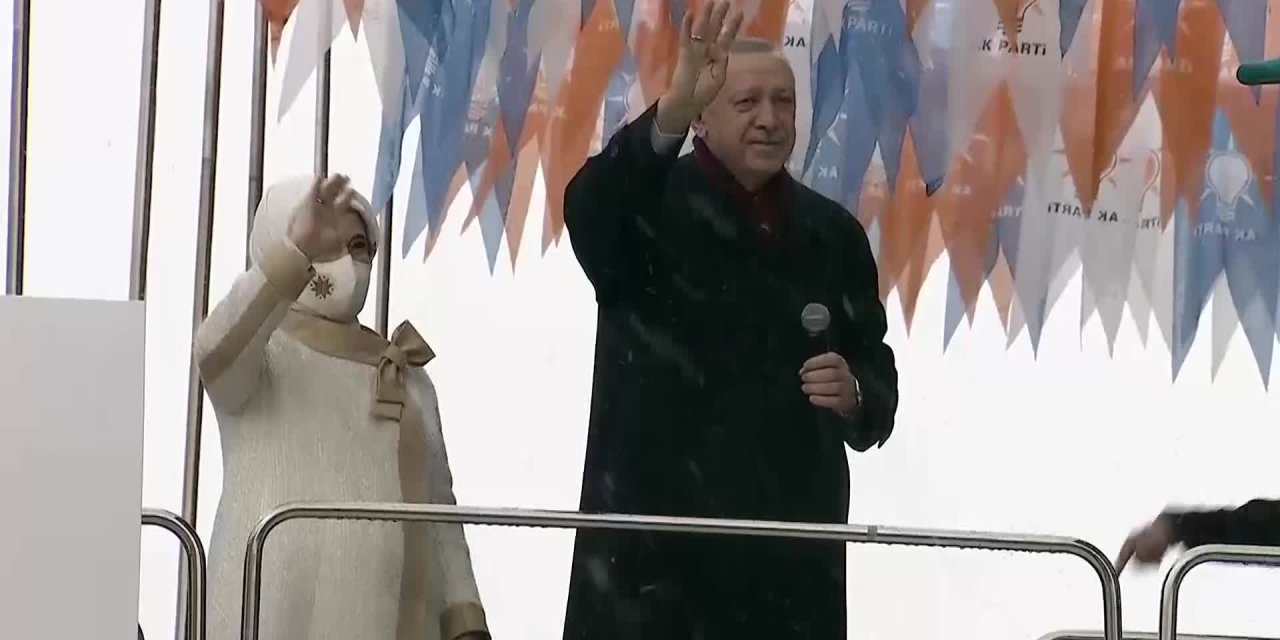 ERDOĞAN: "KAR YAĞIŞININ TÜM MİKROPLARI TEMİZLEDİĞİ ANLAMLI BULUŞMA"