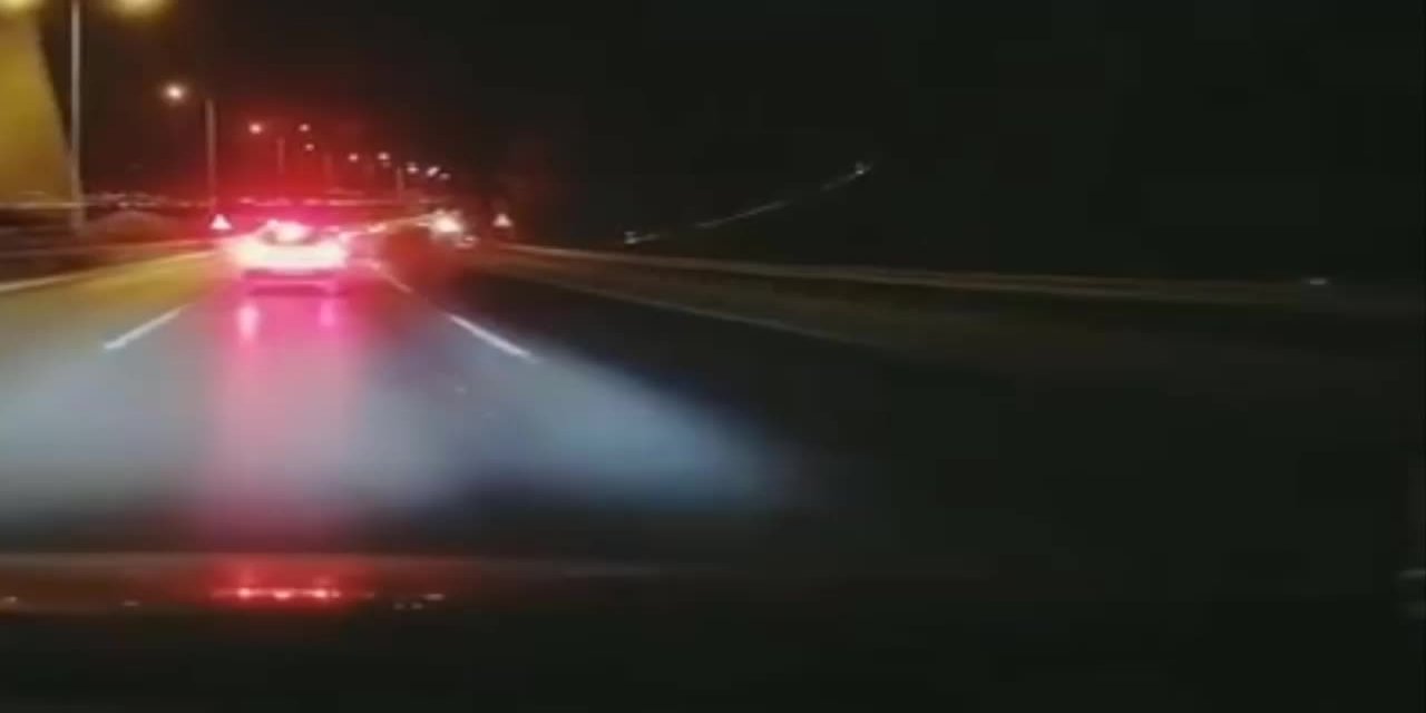 SEYİR HALİNDEKİ KAMYONETTE BRANDA TUTUŞTU, 6 YAŞINDAKİÇOCUK HAYATINI KAYBETTİ