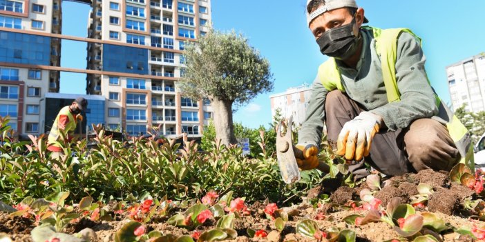 ESENYURT BELEDİYESİ İHTİYAÇ SAHİPLERİYLE BULUŞTURDU