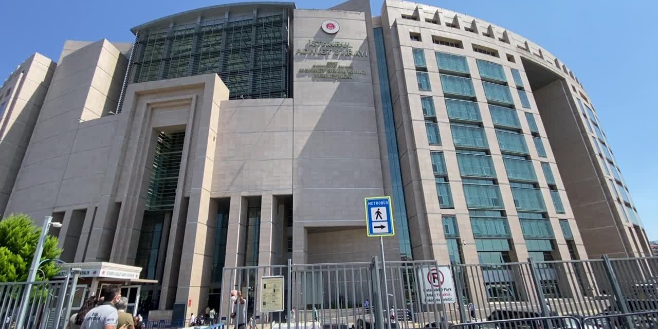 İstanbul'da 'hudut namustur' pankartına gözaltı!