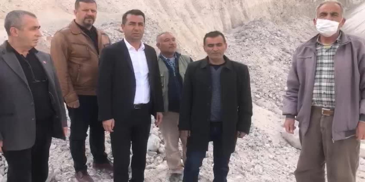 NİĞDE'DE MHP'Lİ MECLİS ÜYELERİ, AKP'Lİ BELEDİYEDE YOLSUZLUK YAPILDIĞINI İLERİ SÜRDÜ: "YOLSUZLUK OLDUĞUNU HİSSETTİK"