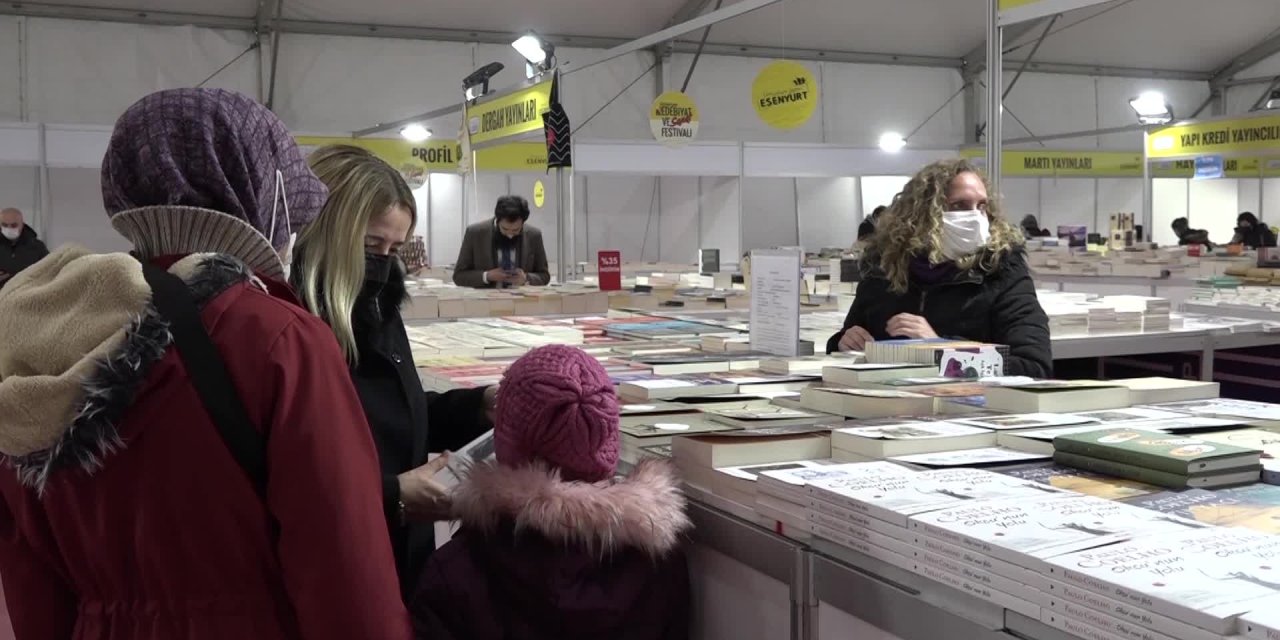 ESENYURT EDEBİYAT VE SANAT FESTİVALİ DEVAM EDİYOR