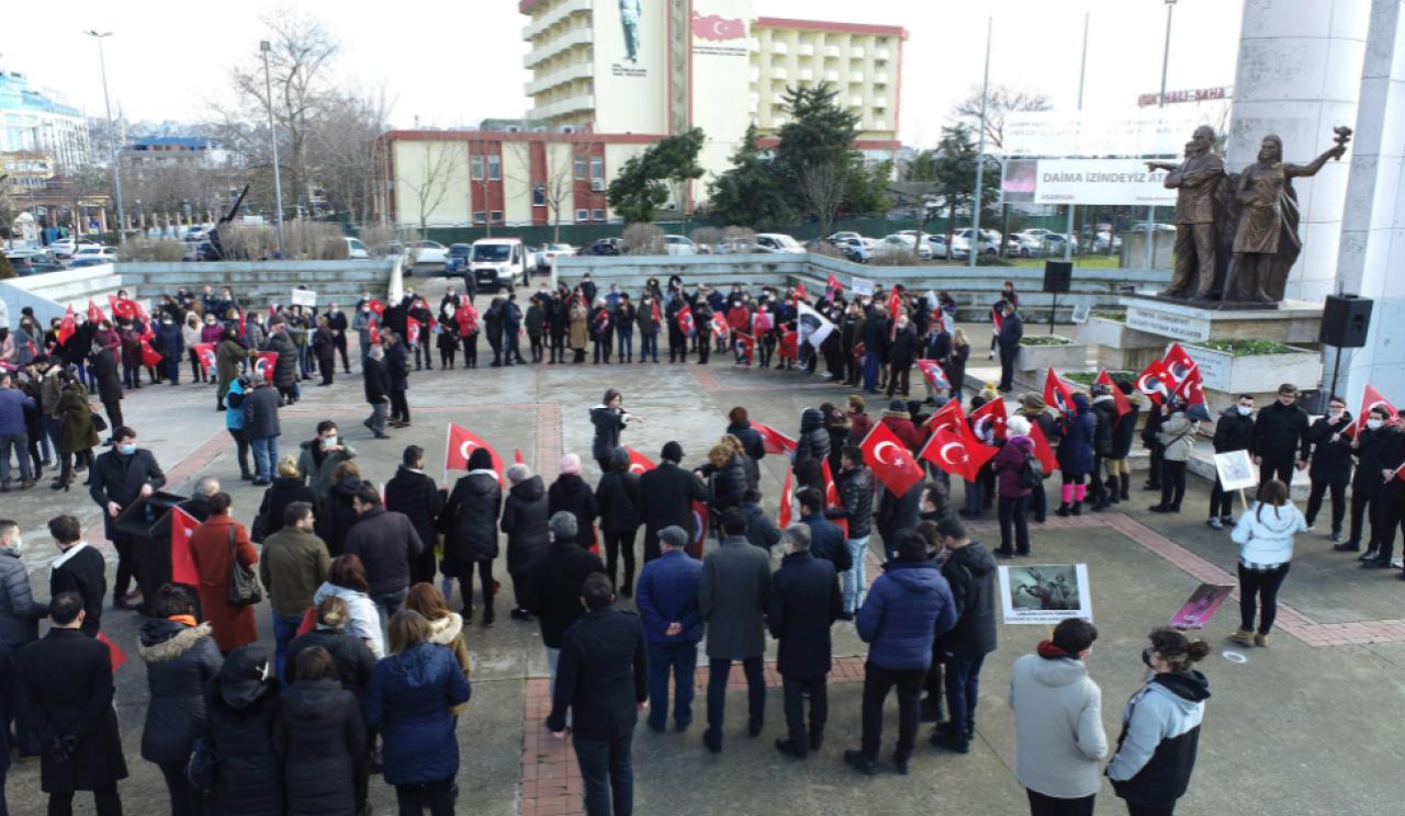 Samsun’da Atatürk Anıtı’na yapılan saldırıya Büyükçekmece’den sert tepki 