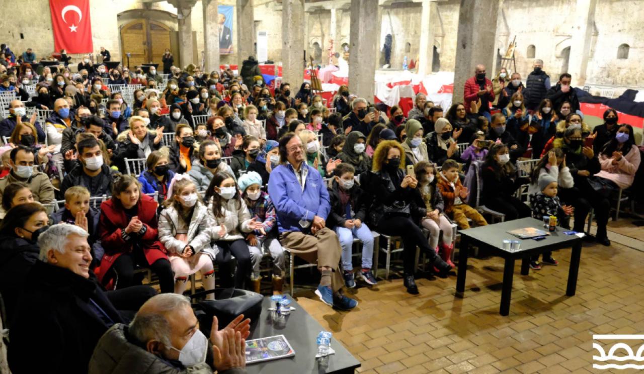 Barış Manço “Adam Olacak Çocuk” ile anıldı