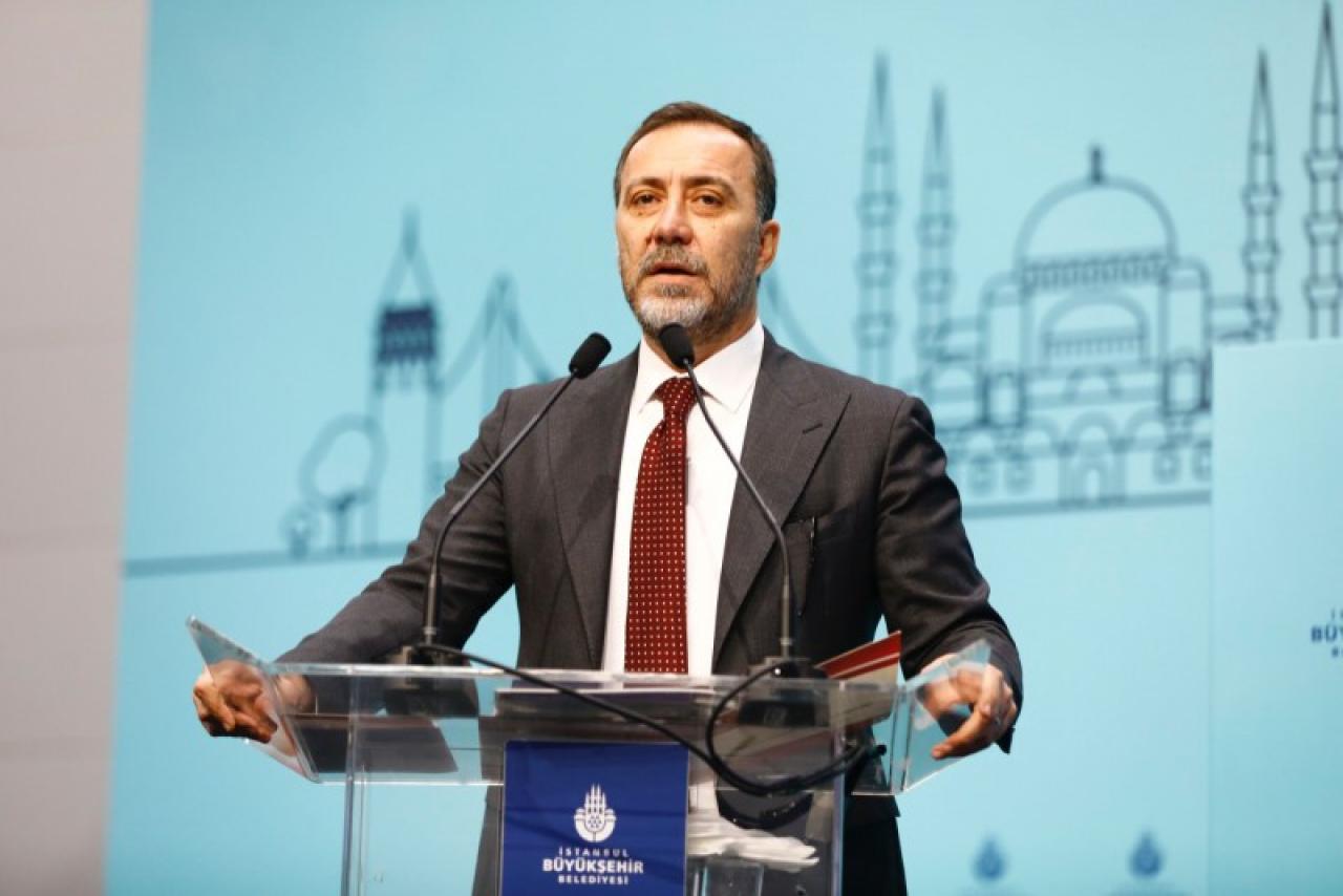 BAŞKAN YILMAZ: “ELİNİZİ ATATÜRK’ÜN ÜZERİNDEN ÇEKİN, SESİNİZİ KESİN!”