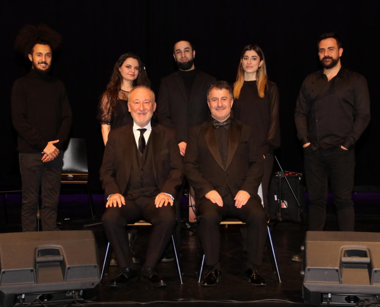 ALTAN ERKEKLİ'YE SAHNEDE BÜYÜK SÜRPRİZ!