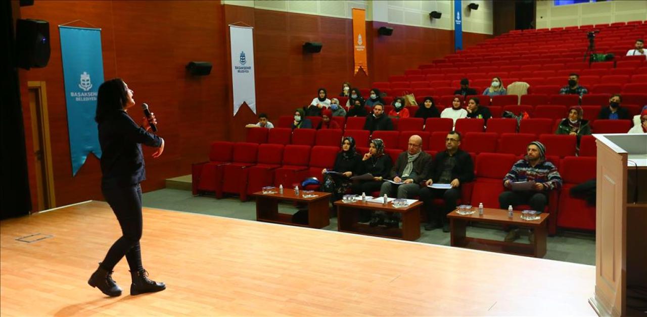 İSTİKLAL MARŞI’NI EN GÜR SESLERİYLE OKUDULAR