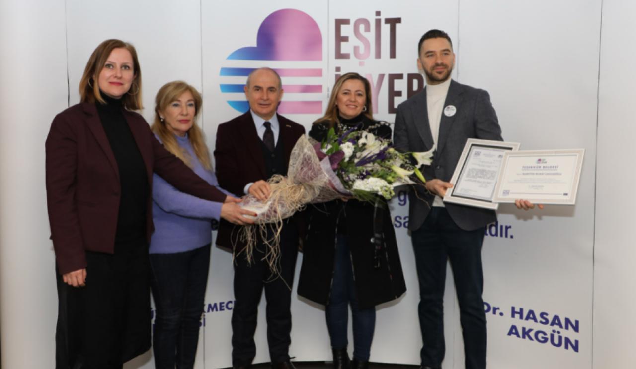 Kadın çalışan sayısı eşit olan işyerlerine yüzde 50 indirim