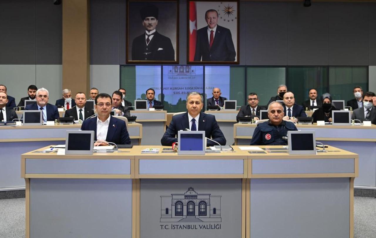 İSTANBUL BEKLENEN KAR YAĞIŞINA HAZIR