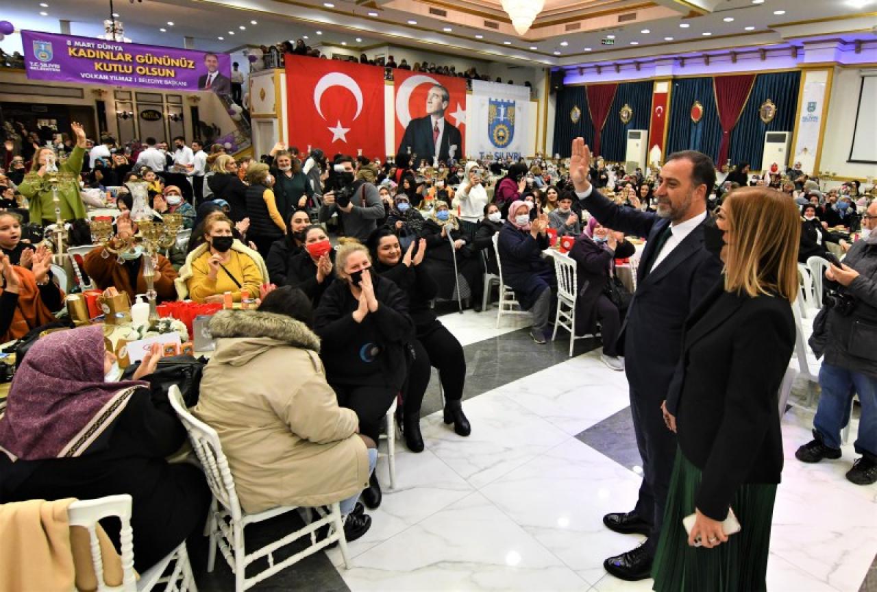 SİLİVRİLİ KADINLAR NADİDE SULTAN İLE EĞLENDİ