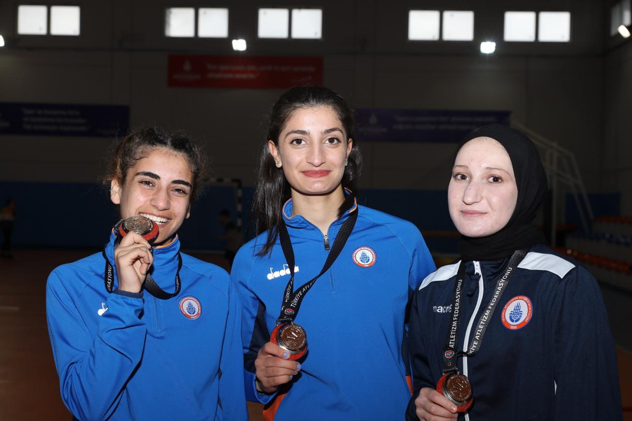 ‘YILDIZ SPORCU TARAMA PROJESİ’NDEN ŞAMPİYONLAR SAHNESİNE