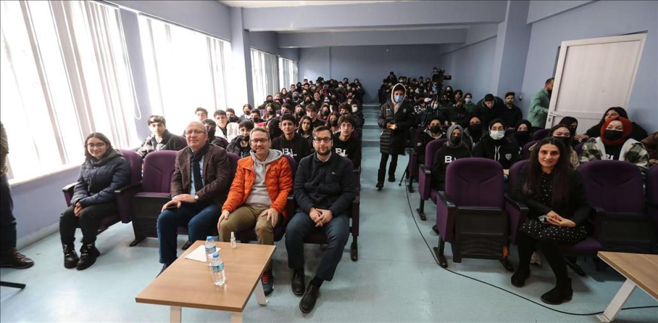 BAŞAKŞEHİR BELEDİYESİ NFT VE METAVERSE AKADEMİSİ KURUYOR