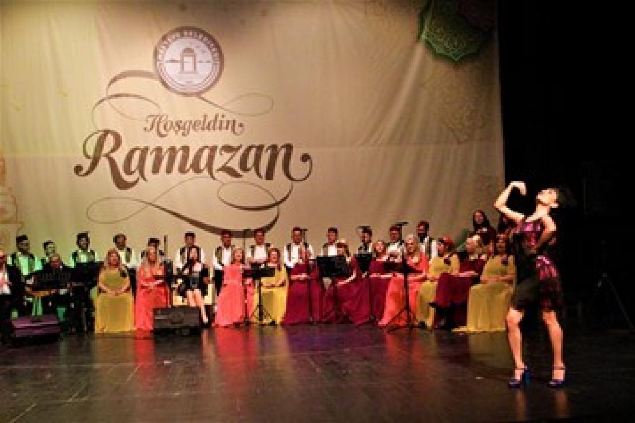 Ramazan Maltepe'ye geleneksel eğlenceleriyle birlikte geldi