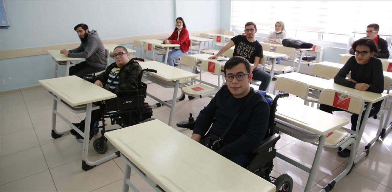 BAŞAKŞEHİR BELEDİYESİ’NDEN ENGELLİLERE EKPSS KURSU