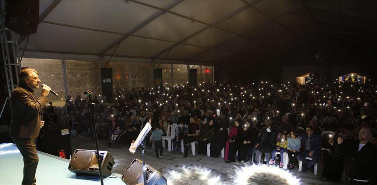 EŞREF ZİYA EZGİLERİYLE GÖNÜLLERE DOKUNDU