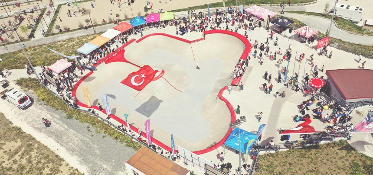 BEYLİKDÜZÜ’NDE 23 NİSAN FESTİVAL COŞKUSUYLA DEVAM EDİYOR