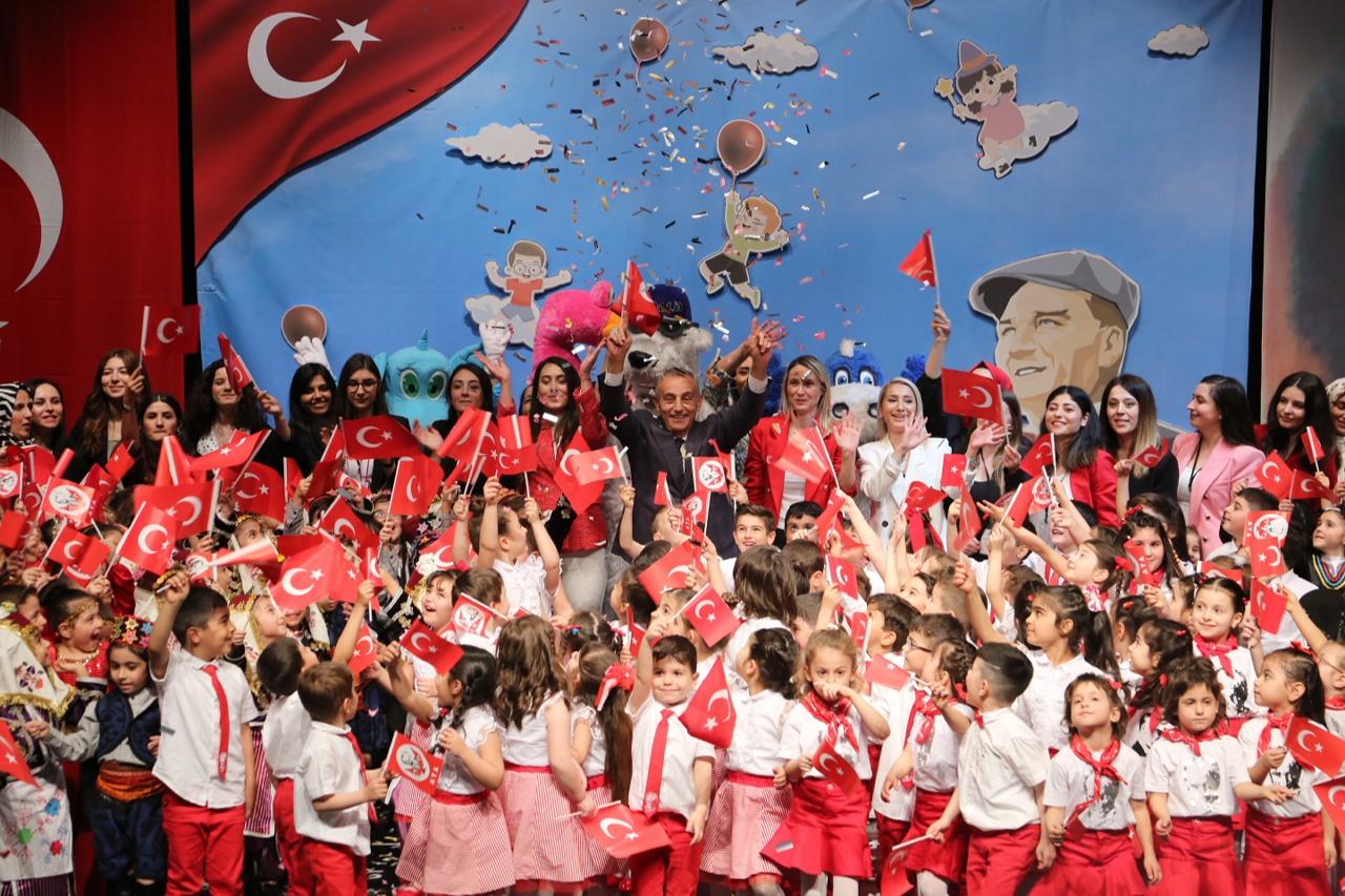 23 NİSAN ÇOŞKUYLA KUTLANDI