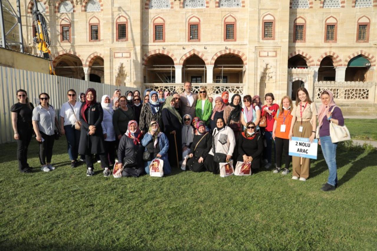 SİLİVRİLİ KADINLAR EDİRNE’Yİ GEZDİ