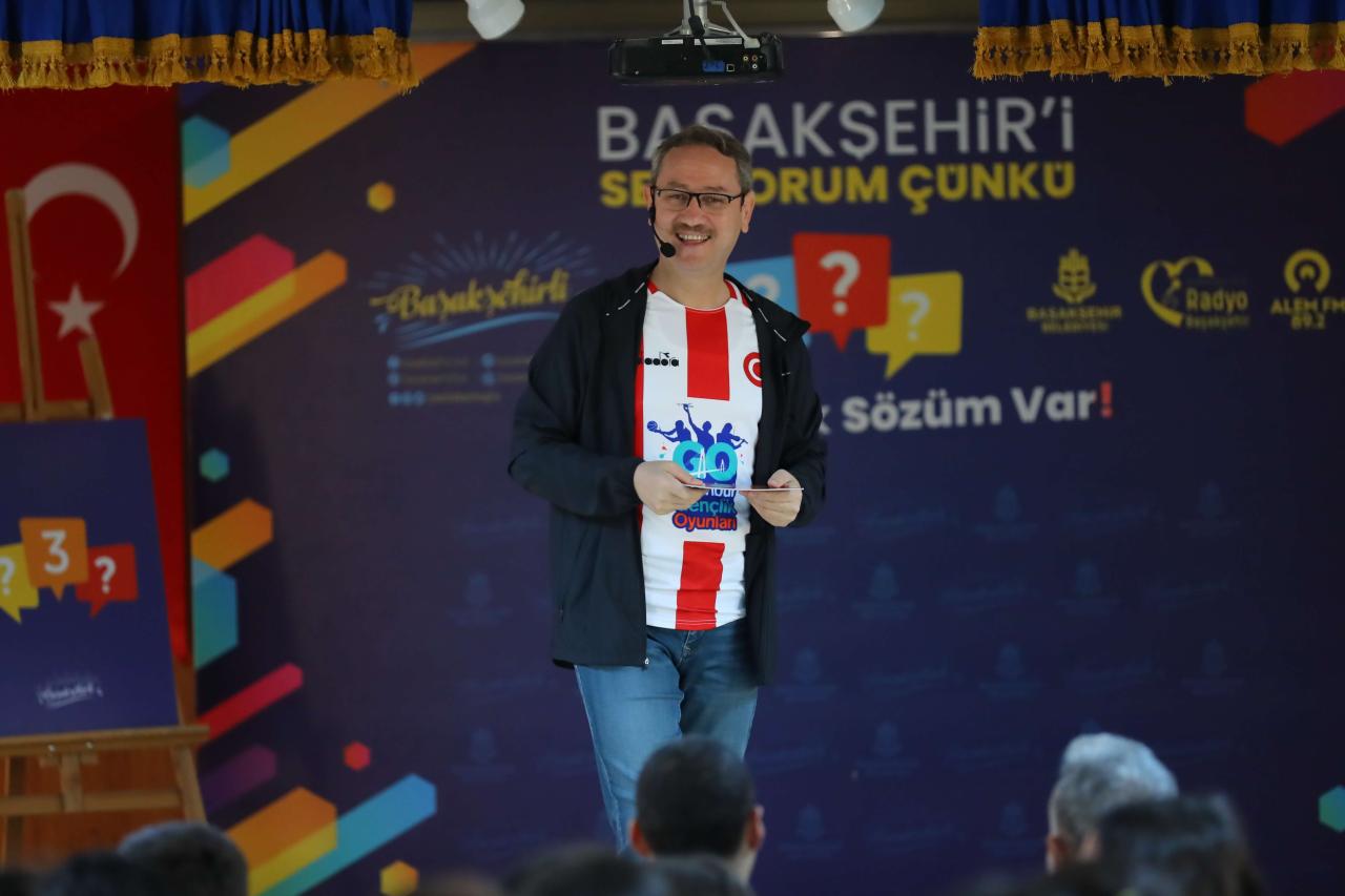 BAŞKAN KARTOĞLU’NDAN GENÇLERE TAVSİYELER