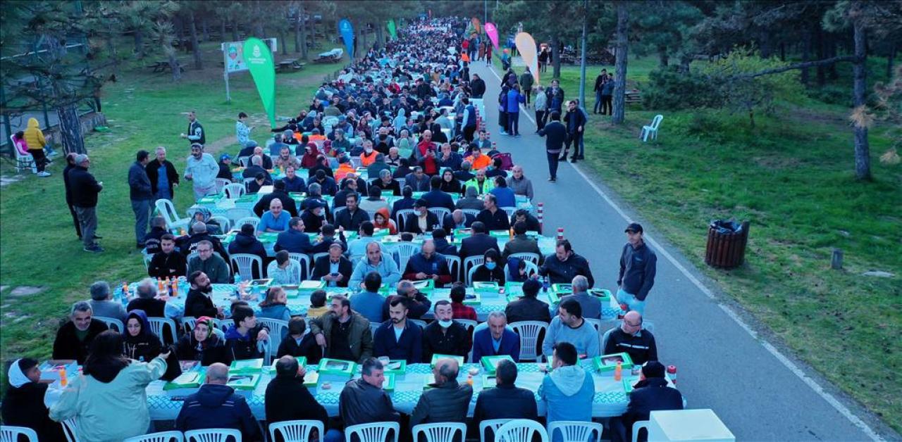 BAŞAKŞEHİR BELEDİYESİ PERSONELİ ŞAMLAR’DA BULUŞTU